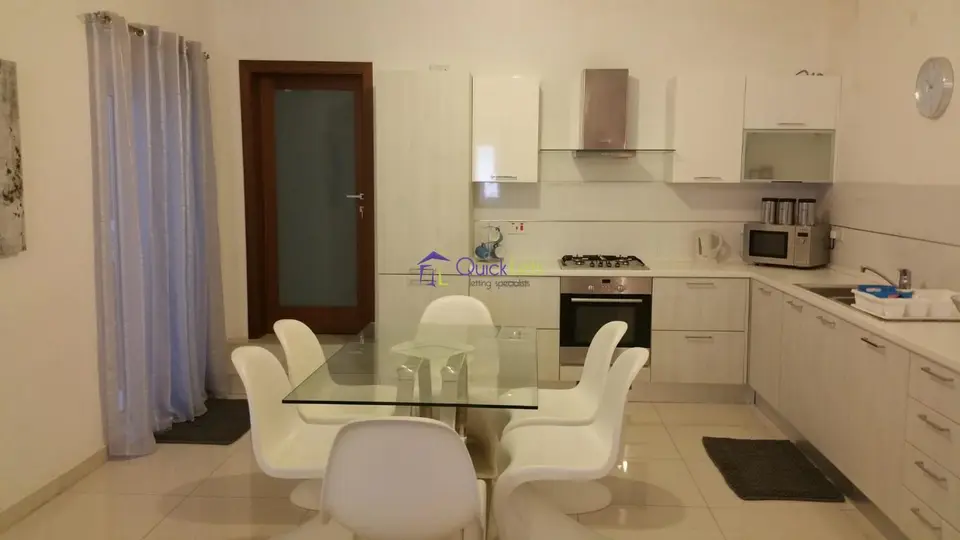 3 bedroom Maisonette to rent in Santa Venera