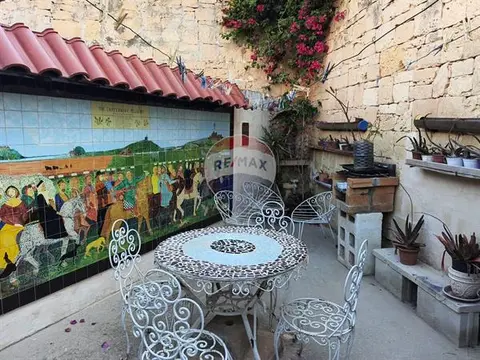 3 bedroom Maisonette for sale in Balzan
