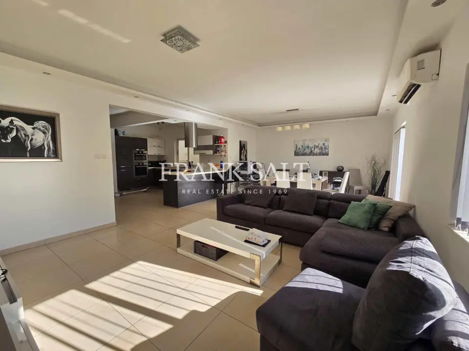 Swieqi Furnished Apartment