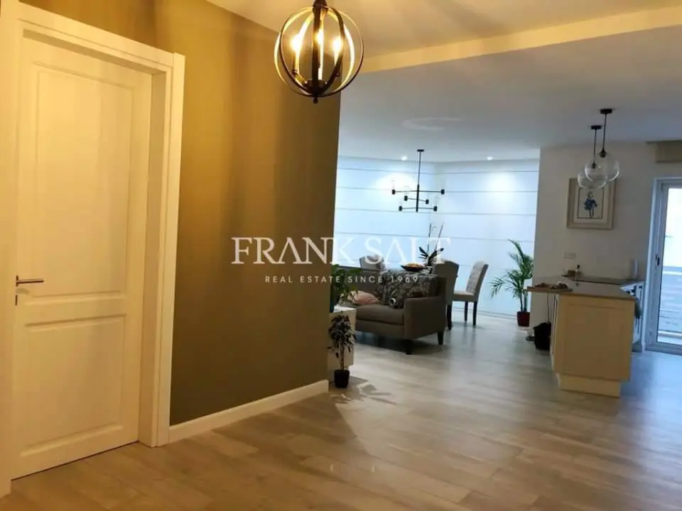 Naxxar, Furnished Apartment