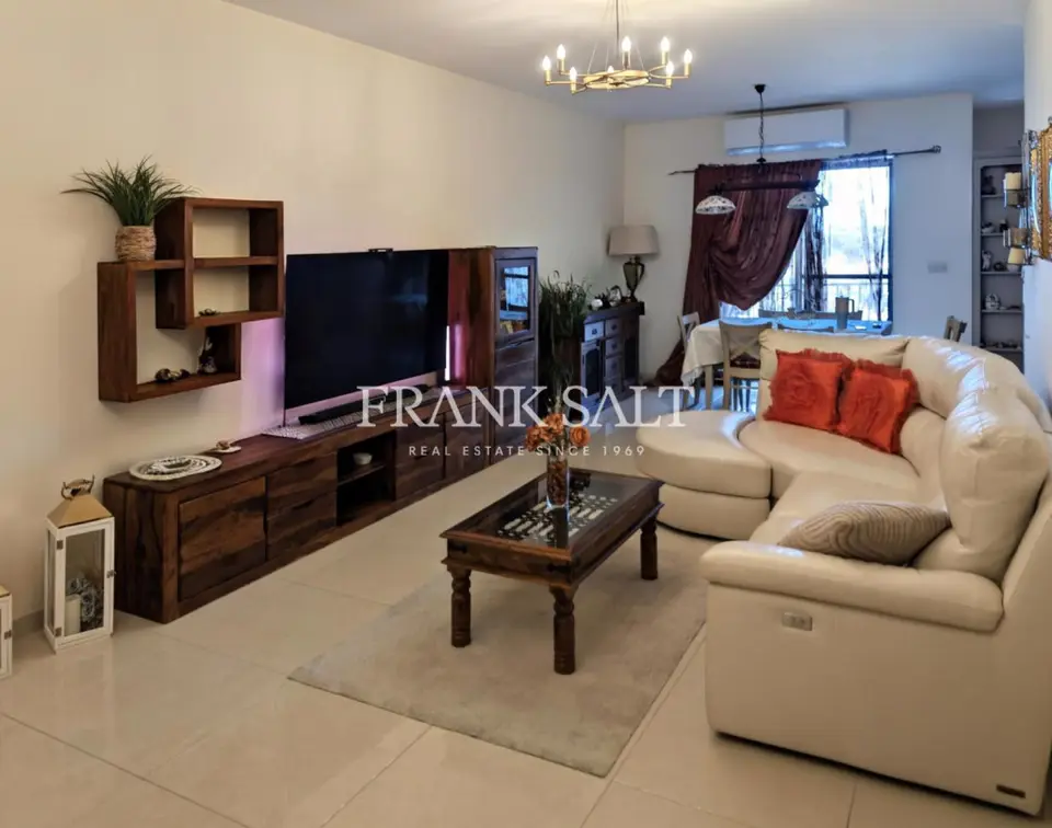 3 bedroom Apartment for sale in Zejtun