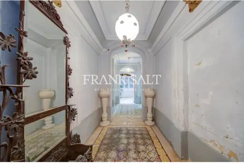 6 Bedroom Palazzo For Sale in Valletta
