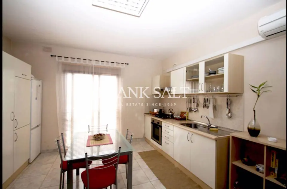 Bugibba Furnished Apartment