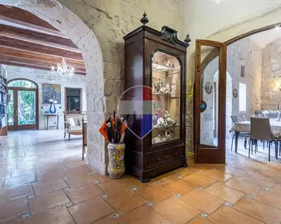 9 bedroom House of Character for sale in Birkirkara