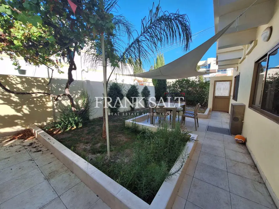 Balzan, Furnished Villa