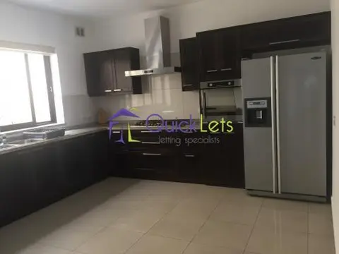 2 bedroom Apartment to rent in Naxxar