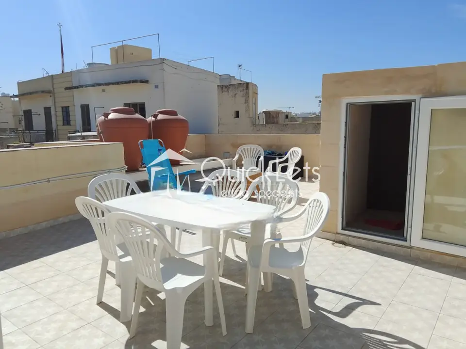 5 bedroom Townhouse to rent in Birkirkara