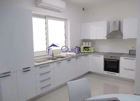 2 bedroom Apartment to rent in Gzira