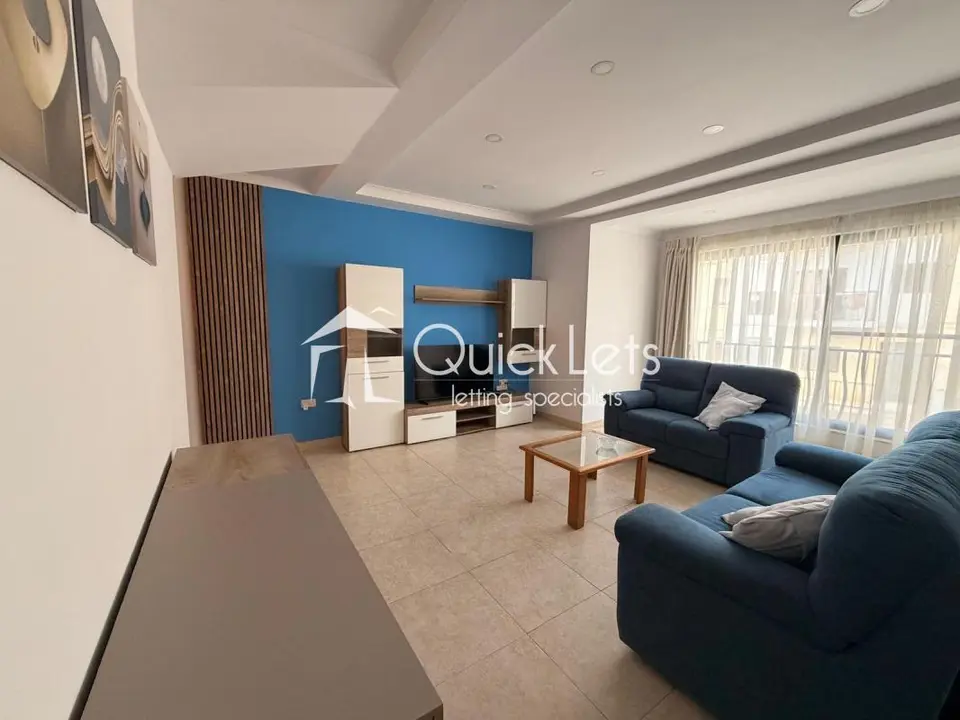 Duplex 3 chambres à louer à Marsaskala