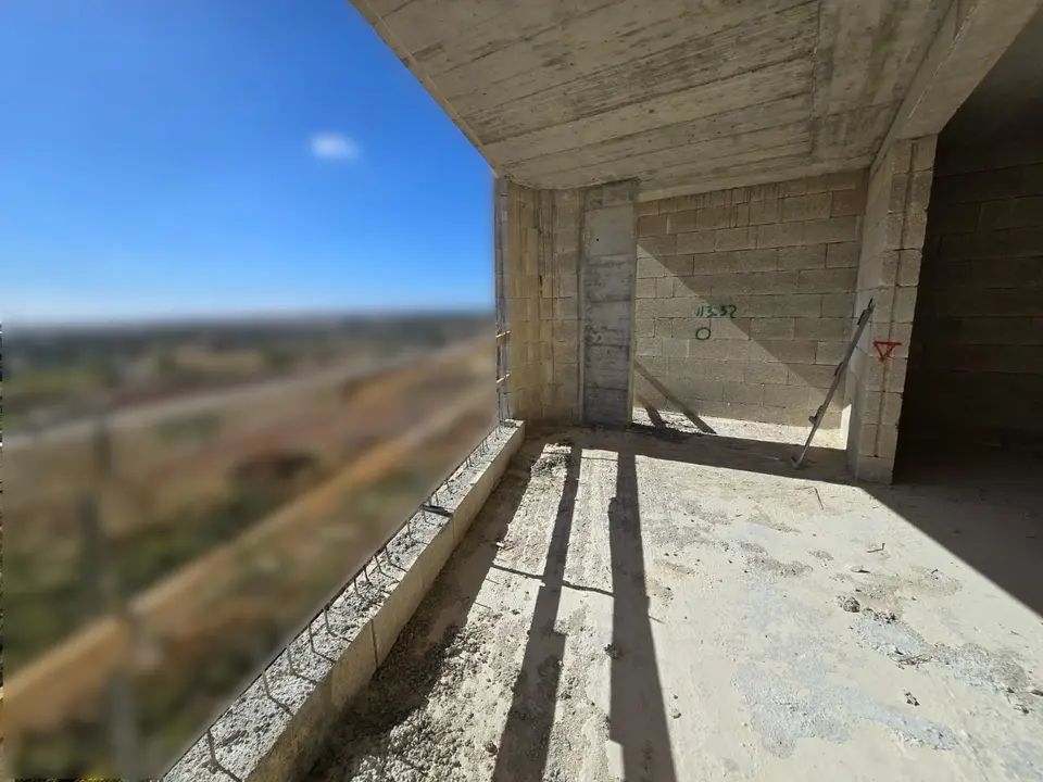 Penthouse with Views