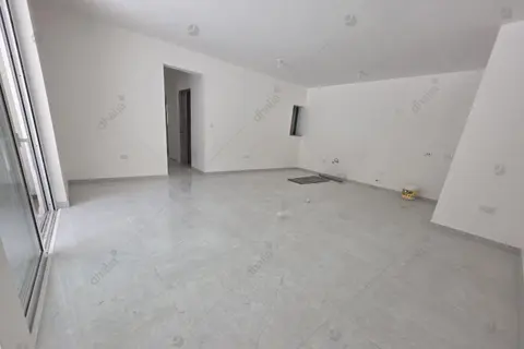 3 Bedroom Apartment For Sale in Marsascala