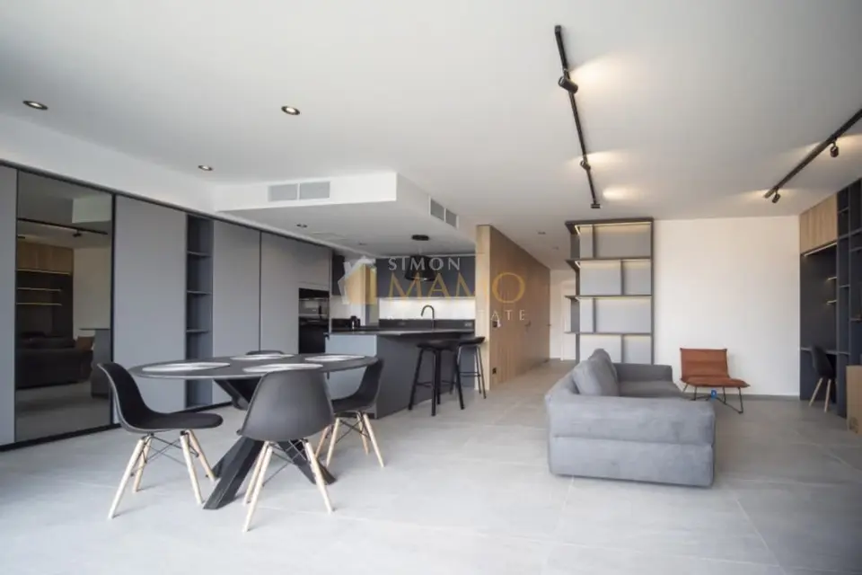 Luxury Apartment with Sea Views