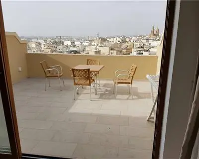 2 bedroom Penthouse to rent in Sliema