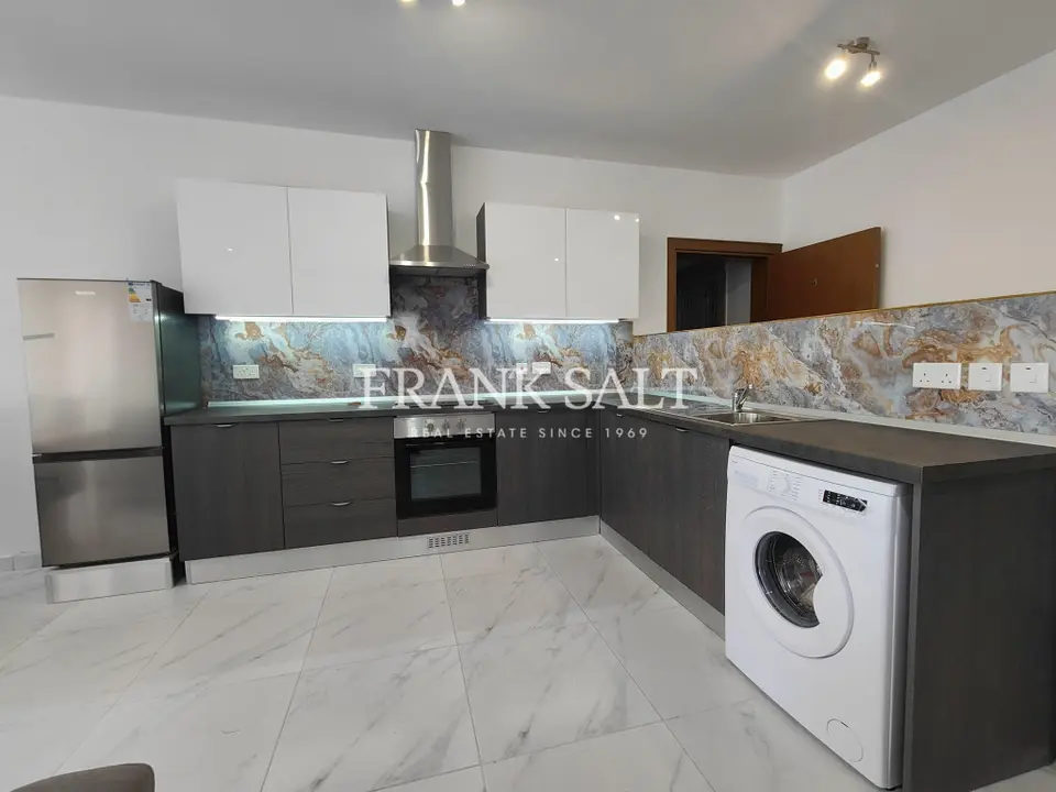 Qawra Furnished Apartment