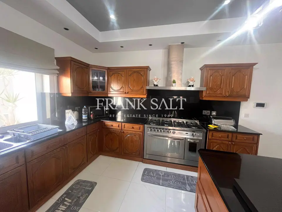 Luqa, Furnished, Apartment