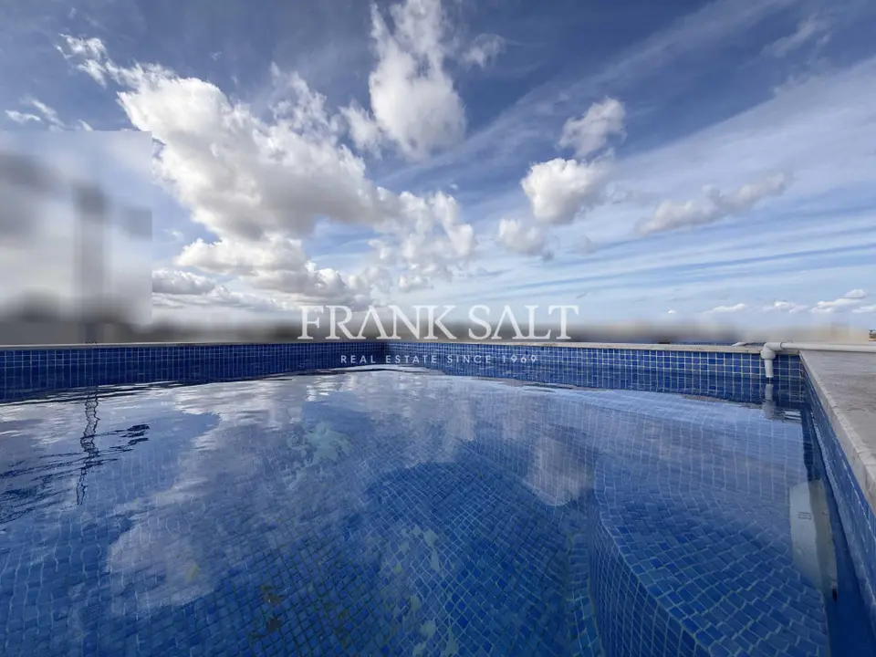 Fgura, Furnished Penthouse