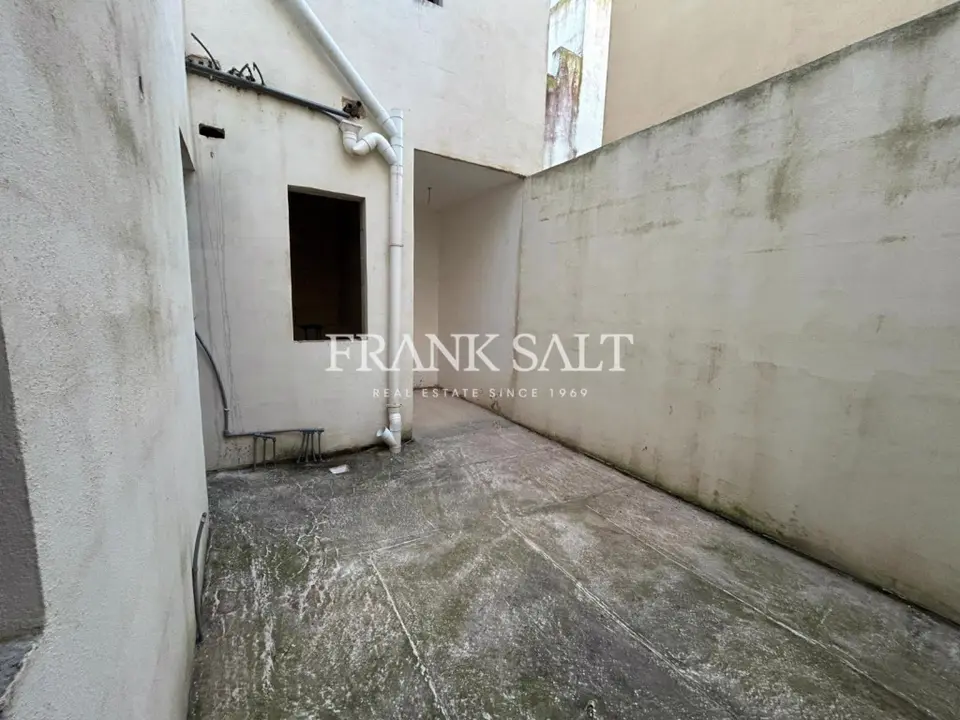 3 bedroom Maisonette for sale in Rabat
