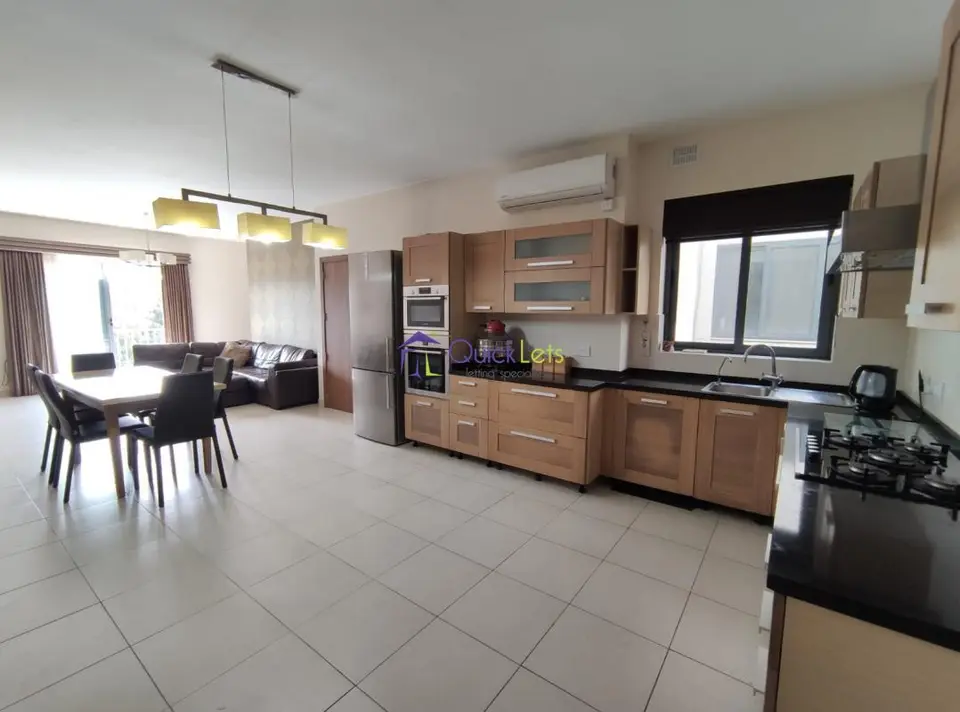 3 bedroom Apartment to rent in Siggiewi