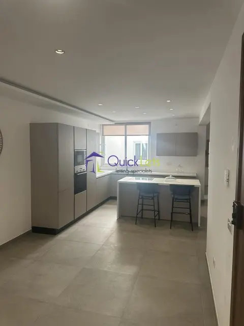 4 bedroom Apartment to rent in Attard