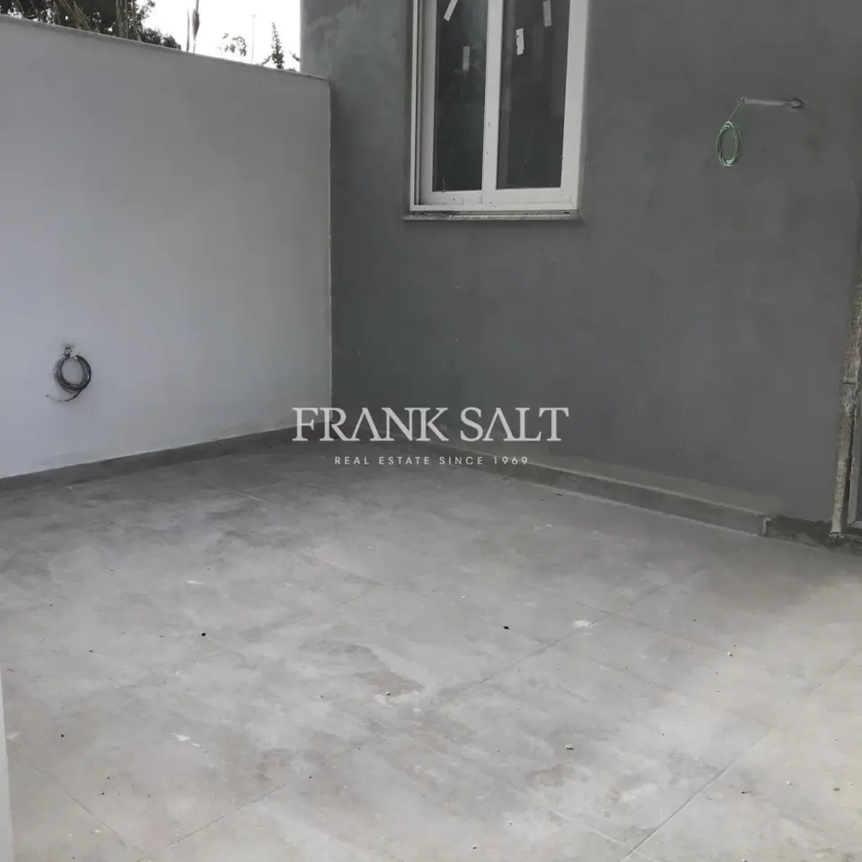 St Pauls Bay, Finished Duplex Maisonette
