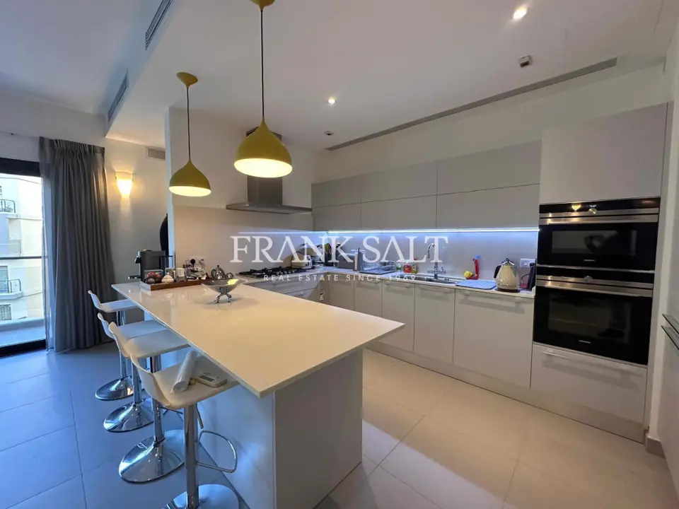 3 bedroom Apartment to rent in Pendergardens