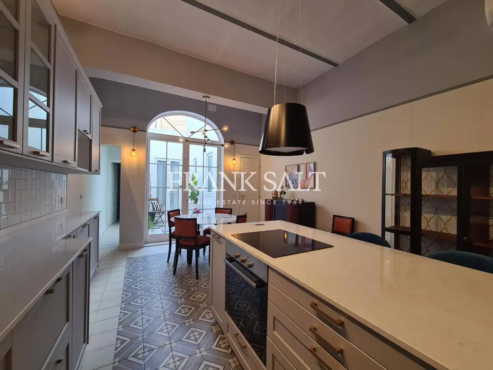 Sliema, Maisonette
