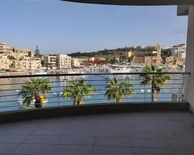 2 bedroom Penthouse to rent in Marsascala