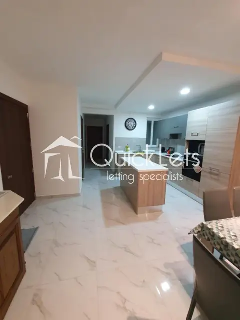 Appartement 3 chambres à louer à Marsaskala