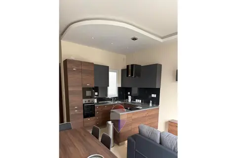 3 Bedroom Apartment To Rent in Mosta