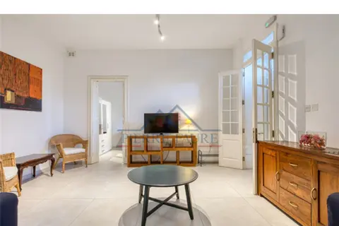 3 Bedroom Maisonette To Rent in Sliema