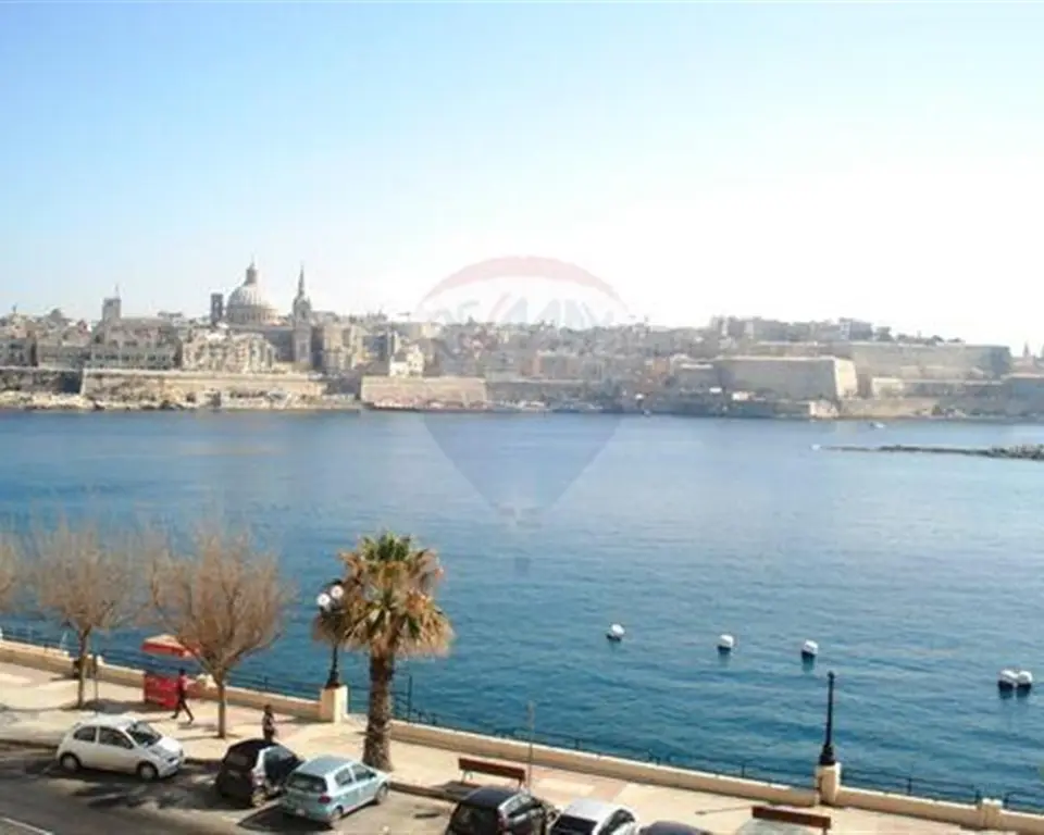 2 bedroom Apartment to rent in Sliema