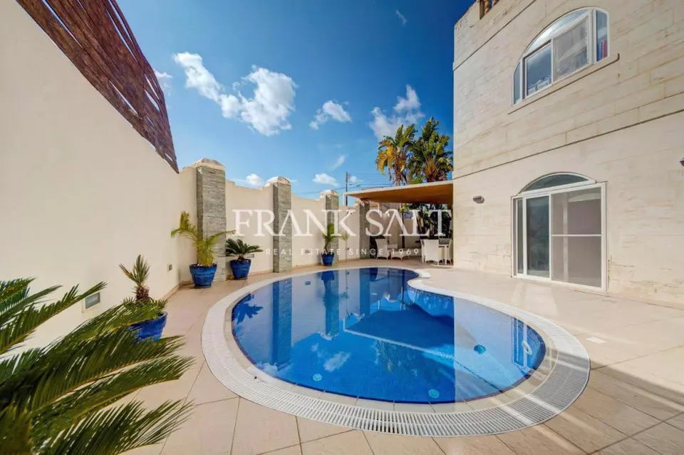 Attard, Semi-detached Villa