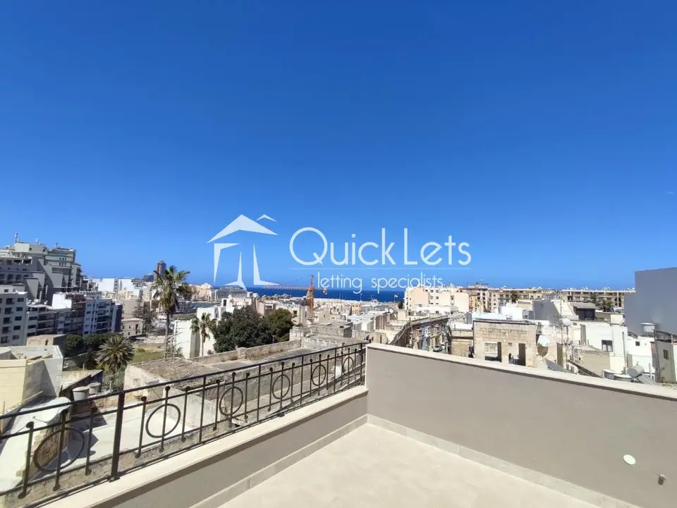 2 bedroom Penthouse to rent in Sliema