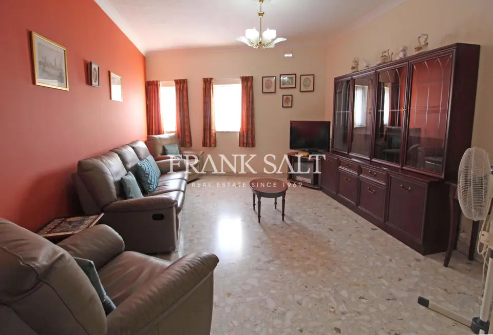 St Julians, Furnished Apartment