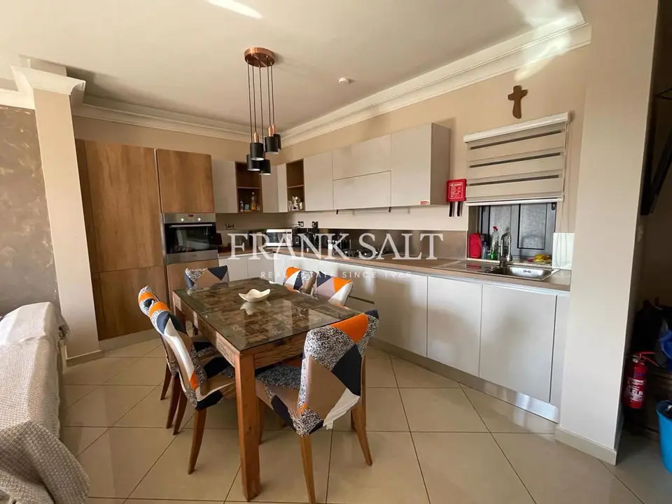 Qawra, Furnished Apartment