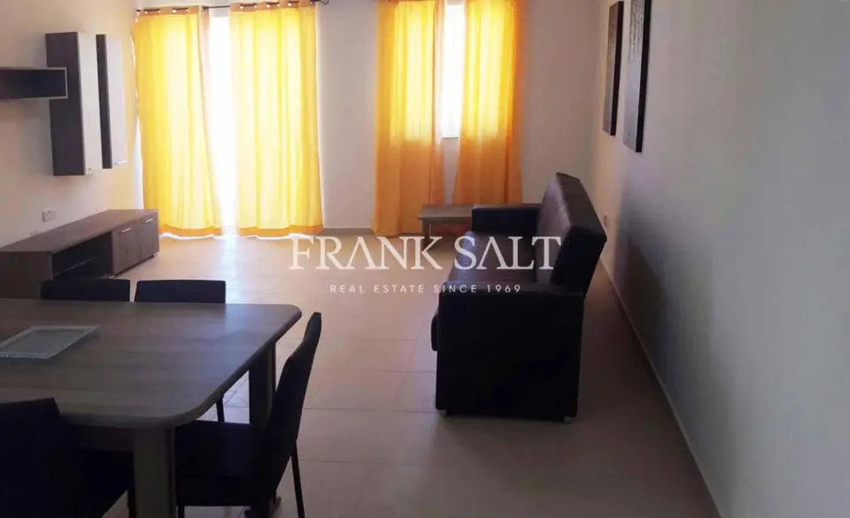 Fgura, Furnished Apartment