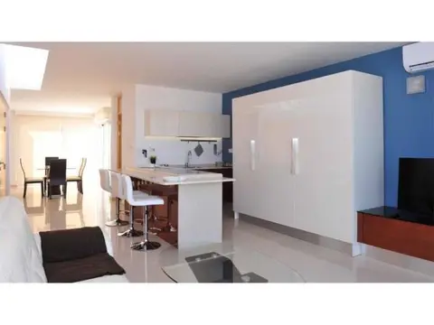 2 bedroom Penthouse to rent in St Julian's