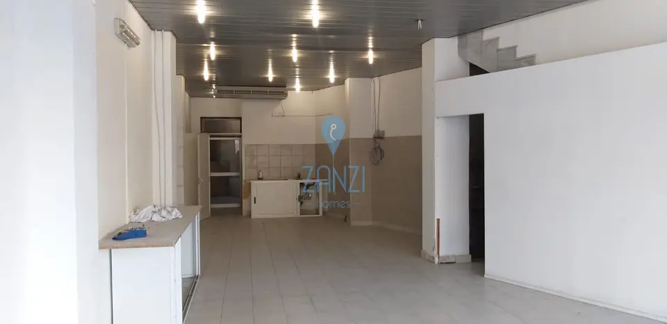 Showroom for sale in Qormi