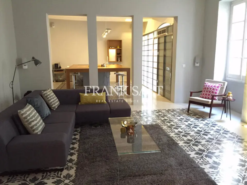 Valletta, Furnished Apartment