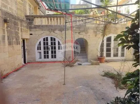 3 bedroom House of Character for sale in Iklin