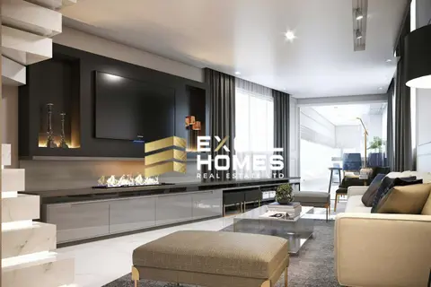 3 Bedroom Penthouse For Sale in Pembroke