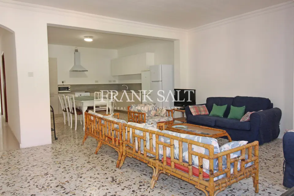 4 bedroom Apartment to rent in Ta' Xbiex