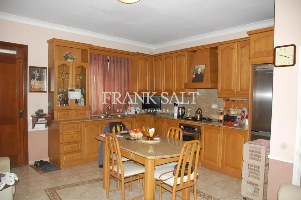 Hamrun, Finished Maisonette