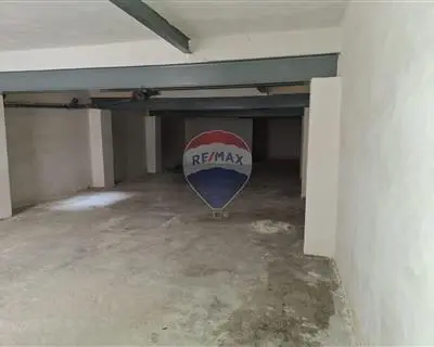 Garage (Residential) for sale in Luqa