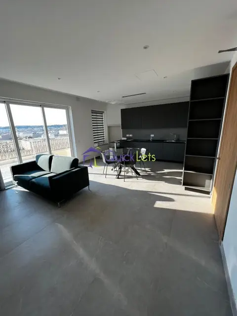 2 bedroom Penthouse to rent in Birkirkara