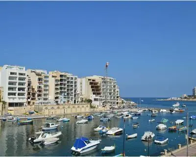 2 bedroom Apartment to rent in St Julian's