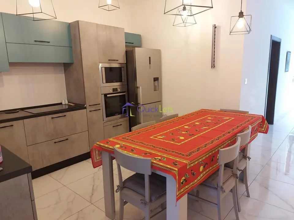 3 bedroom Penthouse to rent in Qormi
