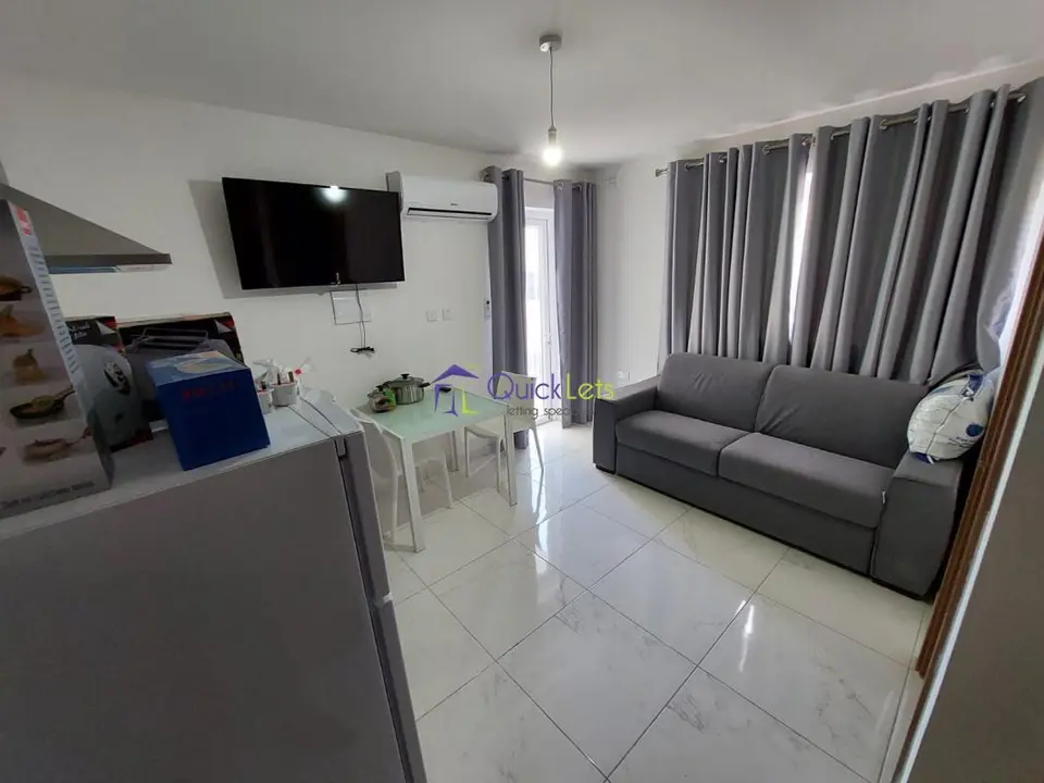 1 bedroom Studio Apartment to rent in Birzebbuga