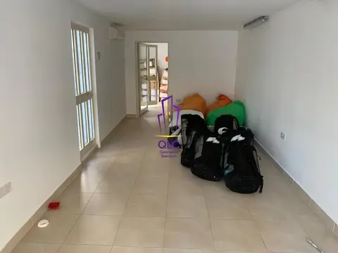 Office to rent in Ta' Xbiex