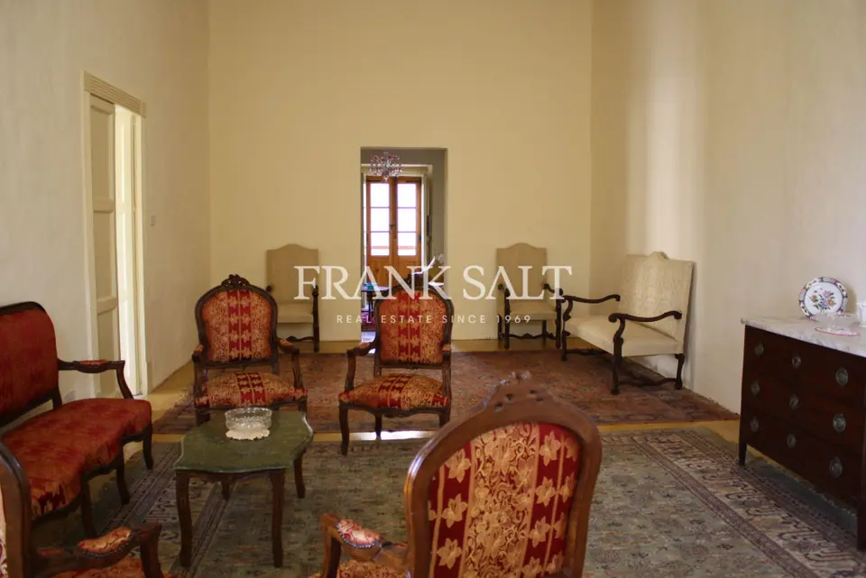 Mdina, Converted House of Character